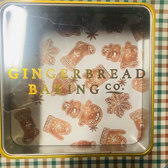 NWT…2brand new tin boxes, load up your goodie’s in and 1 large DIY Bulbs - Picture 2 of 6